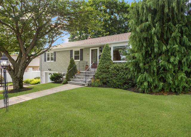 Property at 25 Rosewood Dr, North Providence, RI 02904, 3 beds, 2 baths