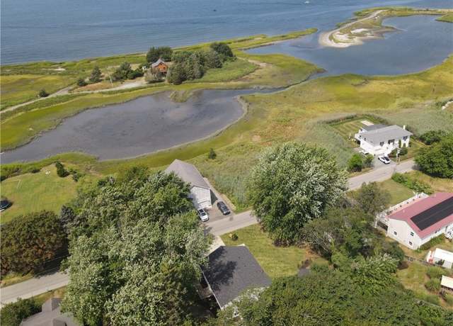Property at 1055 Anthony Rd, Portsmouth, RI 02871, 4 beds, 3 baths