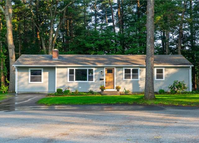 Property at 24 W Knollwood Cir, North Kingstown, RI 02852, 4 beds, 2 baths