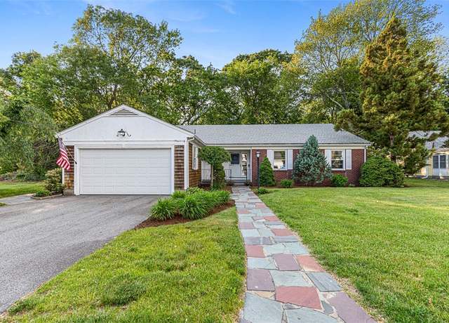 Property at 37 Beaumont St, East Providence, RI 02916, 3 beds, 1.5 baths