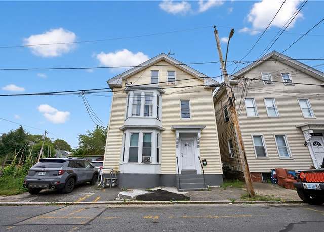 Property at 136 West Clifford St, Providence, RI 02907, 11 beds, 3 baths