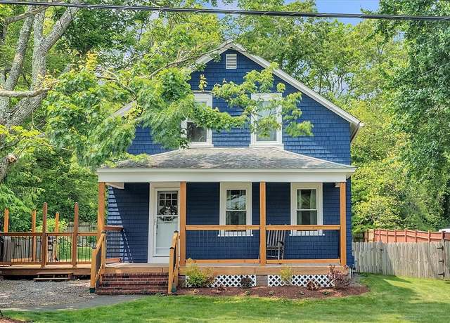 Property at 15 Boyd Ave, East Providence, RI 02914, 3 beds, 1 bath