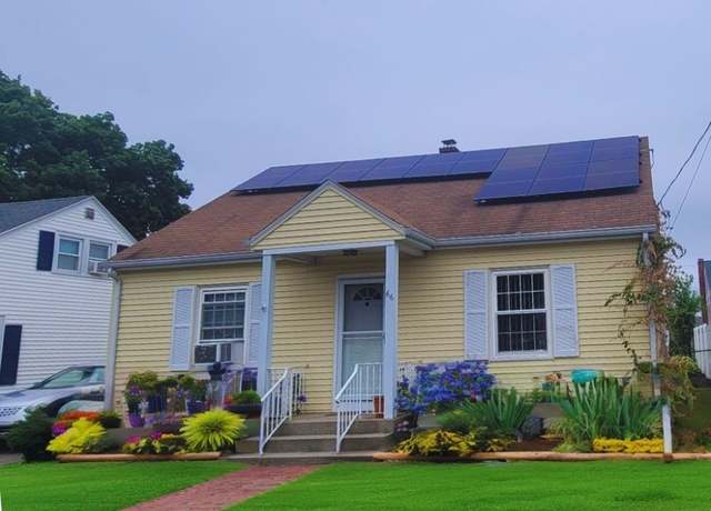 Property at 66 1st St, Pawtucket, RI 02861, 3 beds, 1.5 baths