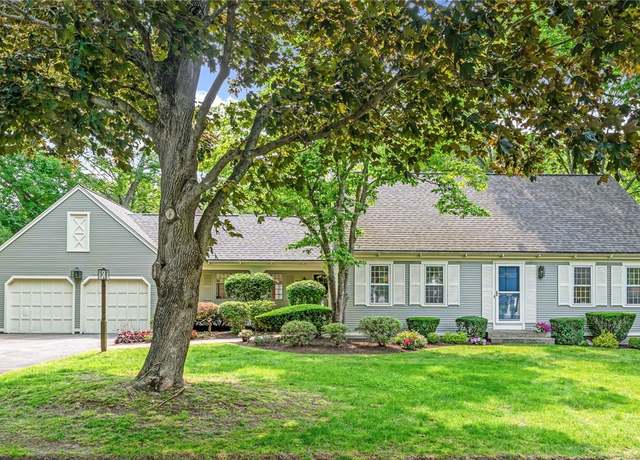 Property at 5 Vialls Dr, Barrington, RI 02806, 5 beds, 2 baths