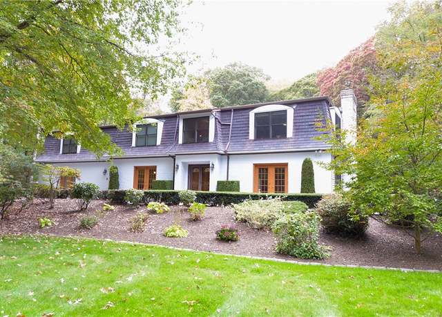 Property at 205 Beechwood Dr, Cranston, RI 02921, 4 beds, 3.5 baths