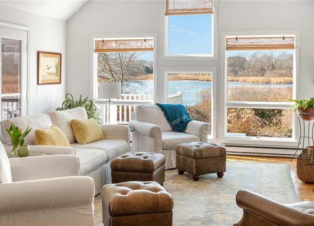 Property at 8 Key Ct, Newport, RI 02840, 4 beds, 4 baths
