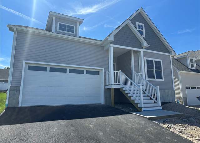 Property at 38 Weston Ave, North Kingstown, RI 02852, 3 beds, 2 baths
