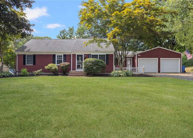 Property at 7 Arnold Dr, Cumberland, RI 02864, 3 beds, 3 baths