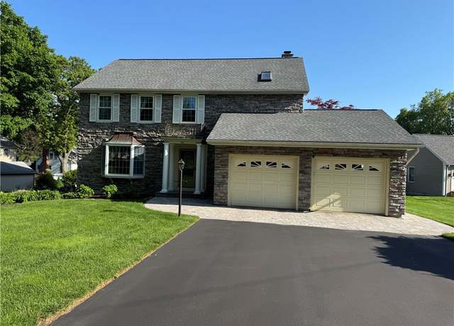 Property at 60 Farm Dr, Cumberland, RI 02864, 3 beds, 2.5 baths
