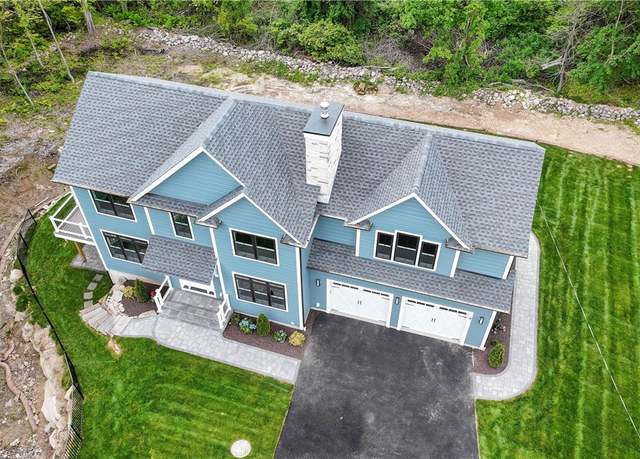 Property at 9 Chase Ln, Lincoln, RI 02865, 3 beds, 3.5 baths