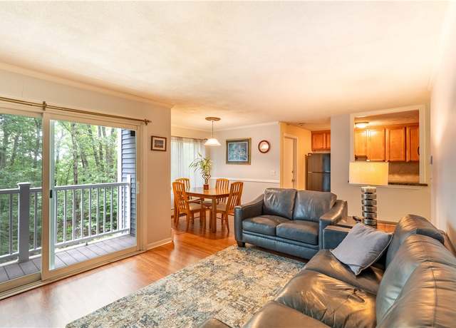 Property at 7 Wake Robin Rd #407, Lincoln, RI 02865, 2 beds, 1 bath