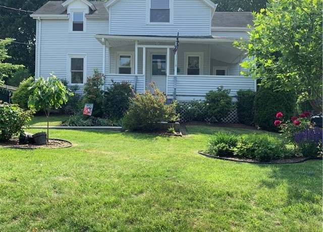 Property at 225 Tidewater Dr, Warwick, RI 02889, 3 beds, 1 bath