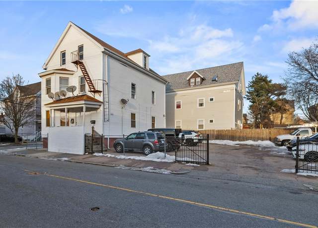 Property at 344 Bucklin St, Providence, RI 02907, 7 beds, 3 baths