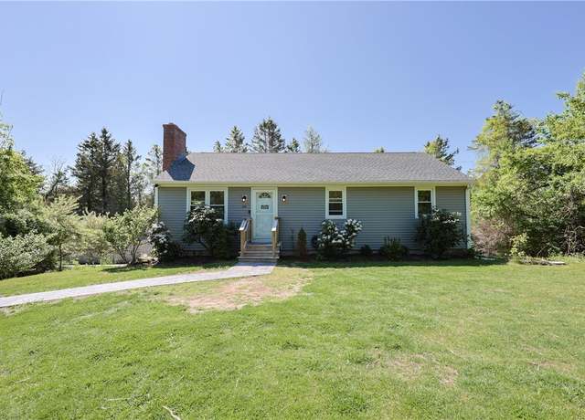 Property at 200 Shun Pike, Johnston, RI 02919, 2 beds, 1.5 baths