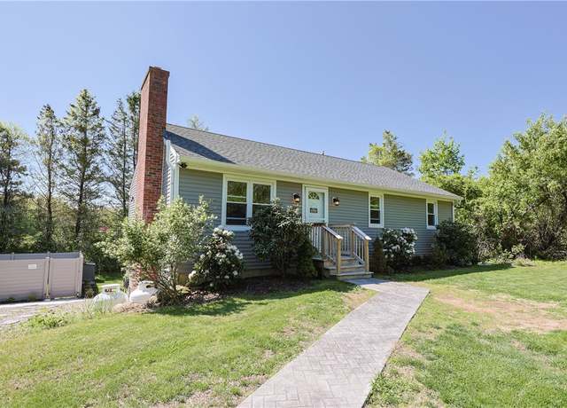 Property at 200 Shun Pike, Johnston, RI 02919, 2 beds, 1.5 baths