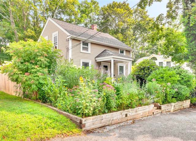 Property at 20 Victory St, South Kingstown, RI 02879, 3 beds, 1 bath