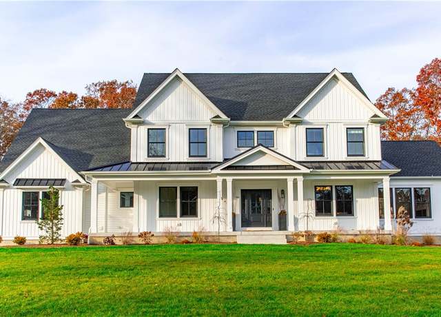 Property at 4 Amore Ln, East Greenwich, RI 02818, 4 beds, 2.5 baths
