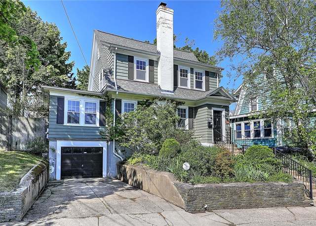 Property at 33 Marbury Ave, Pawtucket, RI 02860, 3 beds, 1.5 baths