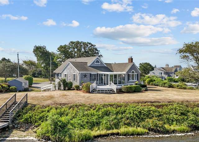 Property at 234 Prospect Rd, South Kingstown, RI 02879, 2 beds, 2 baths