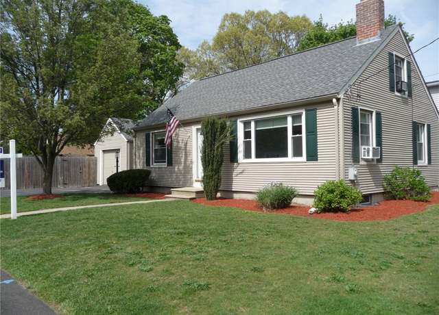 Property at 22 Kendall Ln, Warwick, RI 02888, 3 beds, 1 bath