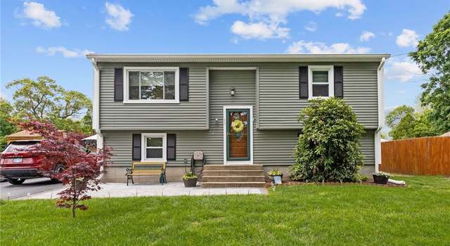 Photo of 65 Pequot Ave, Warwick, RI 02889