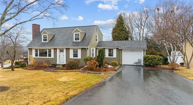 Photo of 261 Glen Hills Dr, Cranston, RI 02920