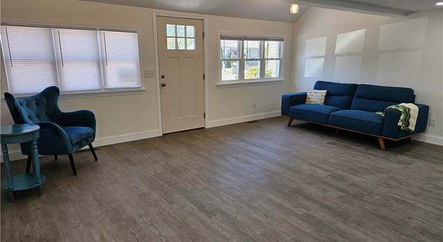 Photo of 122 Tiernan Ave, Warwick, RI 02886