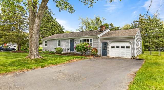 Photo of 64 Flint Corn Rd, Portsmouth, RI 02871