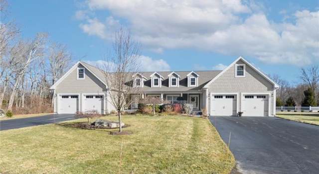 Photo of 24 Hamilton Farm Rd, North Kingstown, RI 02852
