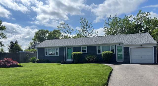 Photo of 205 Carolyn St, Warwick, RI 02886