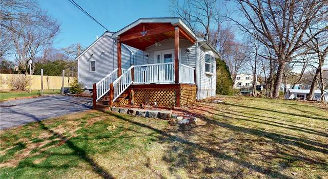 Photo of 176 Nursery Ave, Woonsocket, RI 02895