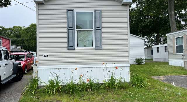 Photo of 824 Forest Park Ave, Middletown, RI 02842