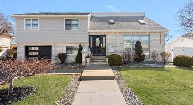 Photo of 13 Springdale Ave, North Providence, RI 02904