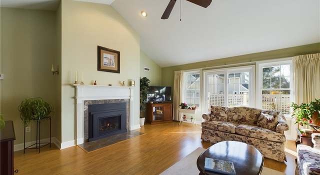 Photo of 224 Corey Ln, Middletown, RI 02842
