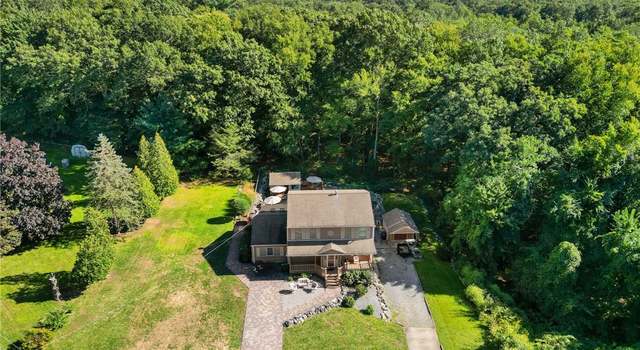 Photo of 66 Ridgewood Rd, Cranston, RI 02921