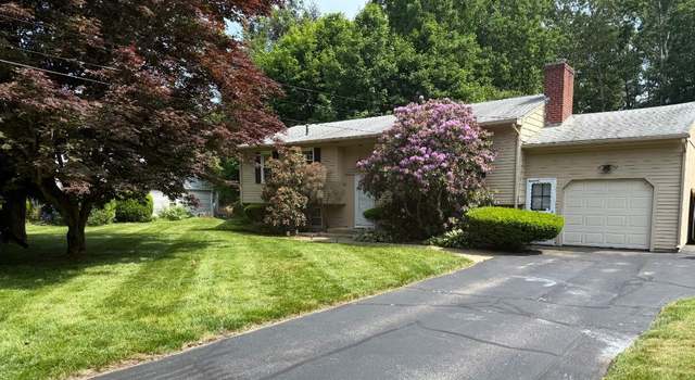 Photo of 20 Maplewood Dr, Coventry, RI 02816