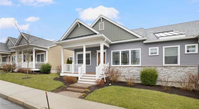 Photo of 43 Seawynds Dr, North Kingstown, RI 02852