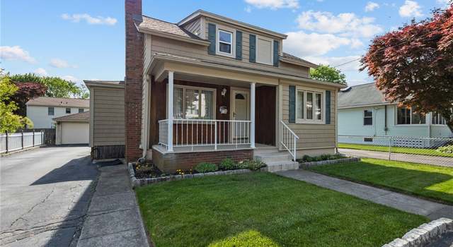Photo of 22 Lenox Ave, West Warwick, RI 02893