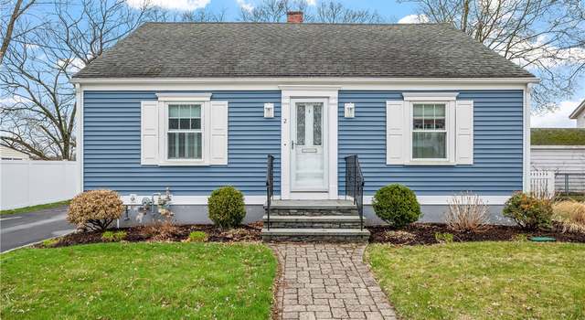 Photo of 2 Valley View Rd, Lincoln, RI 02865