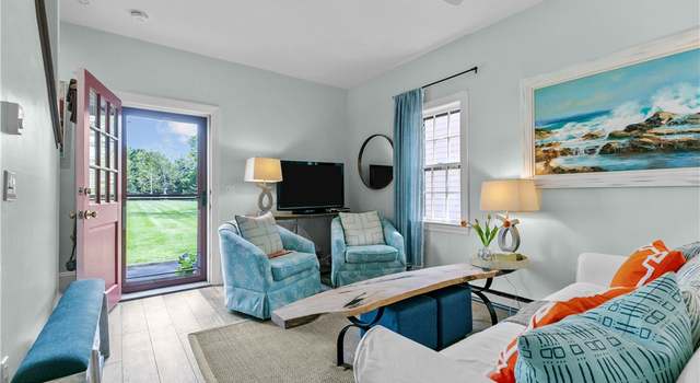Property at 97 Narragansett Ave Unit C4, Newport, RI 02840, 2 beds, 1 bath