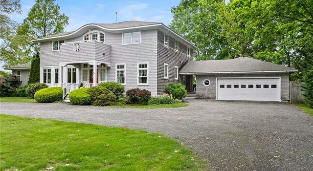 Photo of 30 Whittier Rd, Jamestown, RI 02835