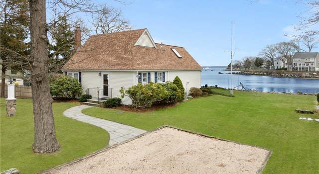 Photo of 221 Earle Dr, North Kingstown, RI 02852