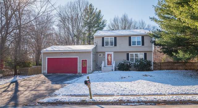 Photo of 4 Country View Dr, Coventry, RI 02816