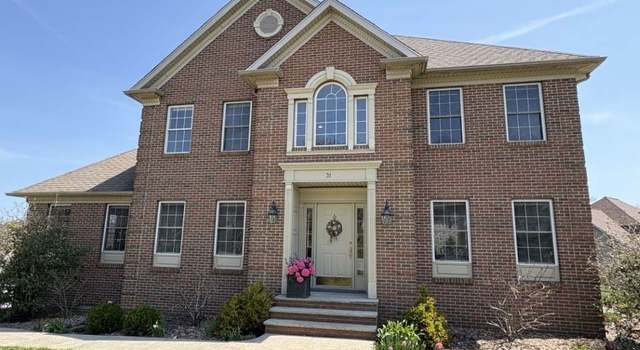 Photo of 31 Millers Brook Dr, Cumberland, RI 02864