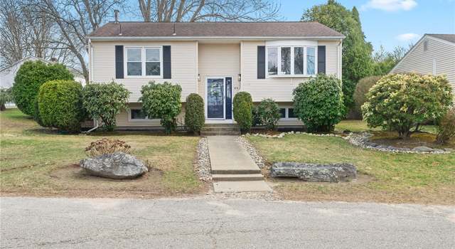Photo of 40 N View Ave, Cranston, RI 02920