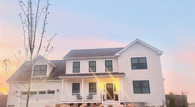 Photo of 70 Ferreira Ave, Portsmouth, RI 02871