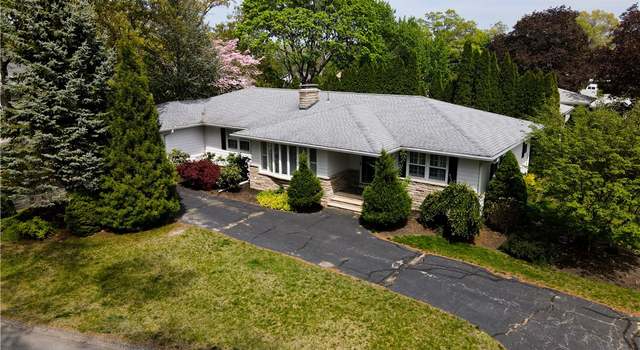 Photo of 5 Colony Dr, Johnston, RI 02919