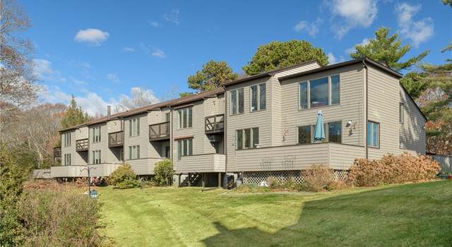 Photo of 255 Fishing Cove Rd, North Kingstown, RI 02852
