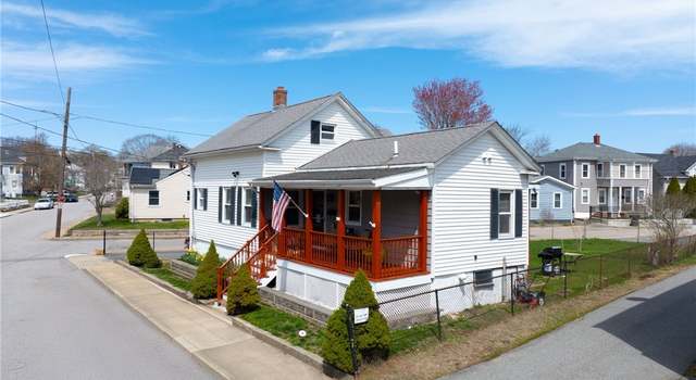Photo of 27 Pond St, West Warwick, RI 02893
