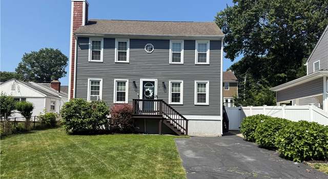Photo of 13 Cedar Dr, Bristol, RI 02809